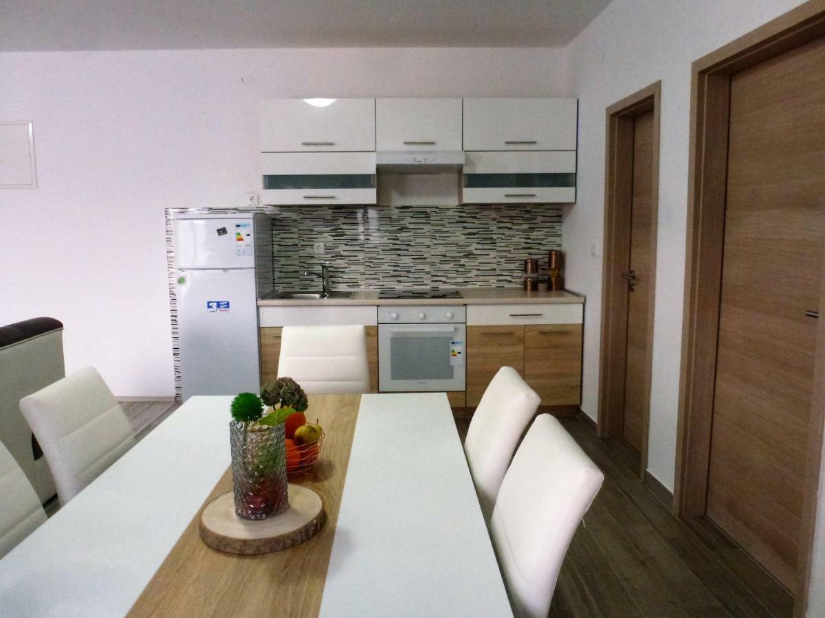 Apartmani Slavica 시베니크 외부 사진