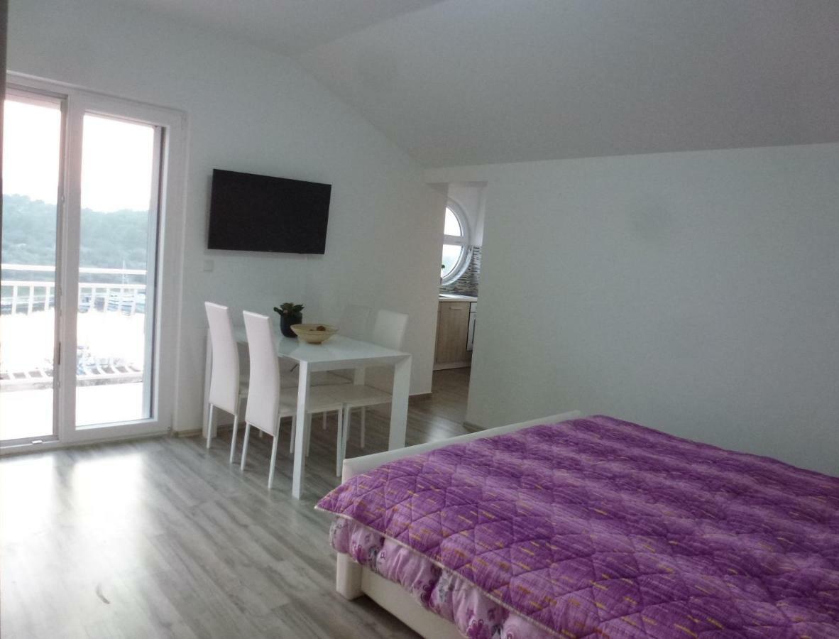Apartmani Slavica 시베니크 외부 사진