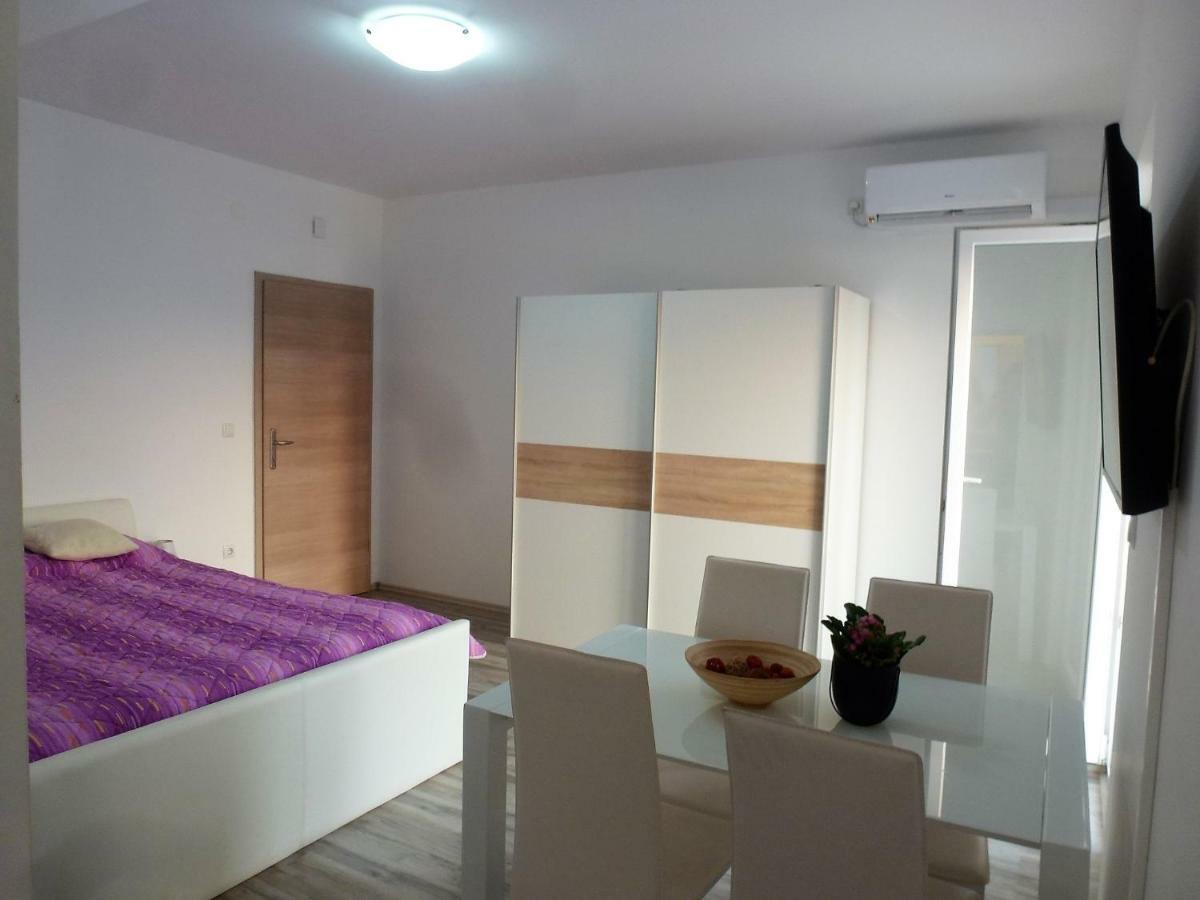Apartmani Slavica 시베니크 외부 사진