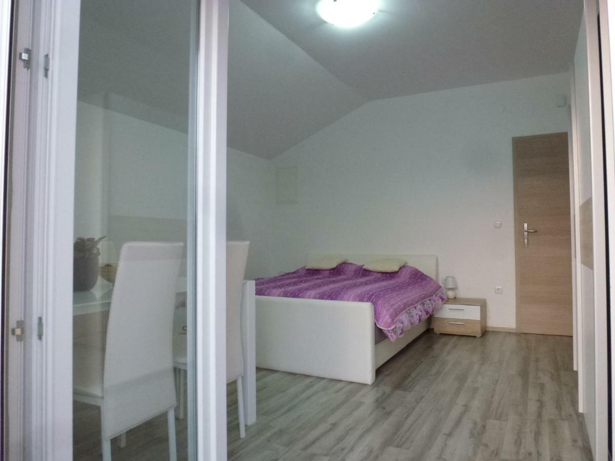 Apartmani Slavica 시베니크 외부 사진