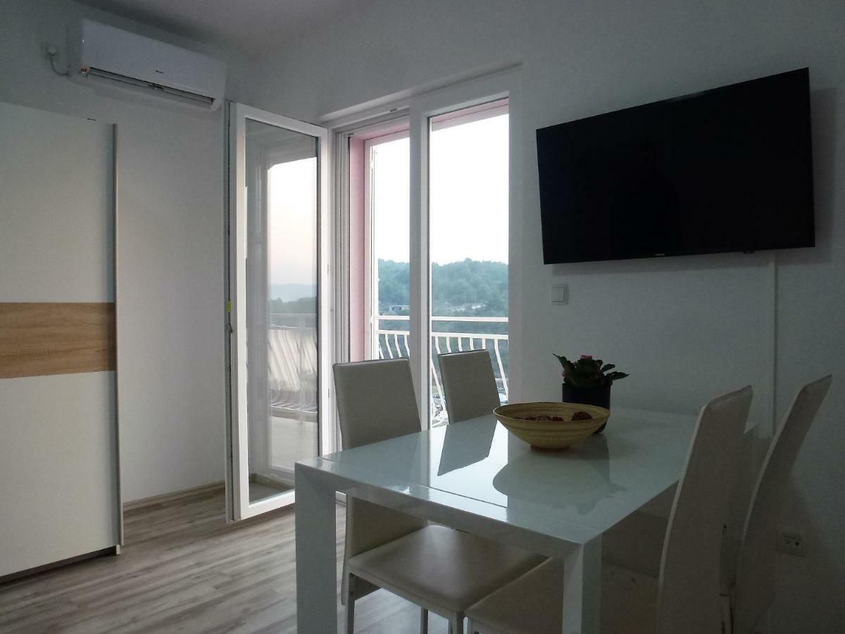 Apartmani Slavica 시베니크 외부 사진