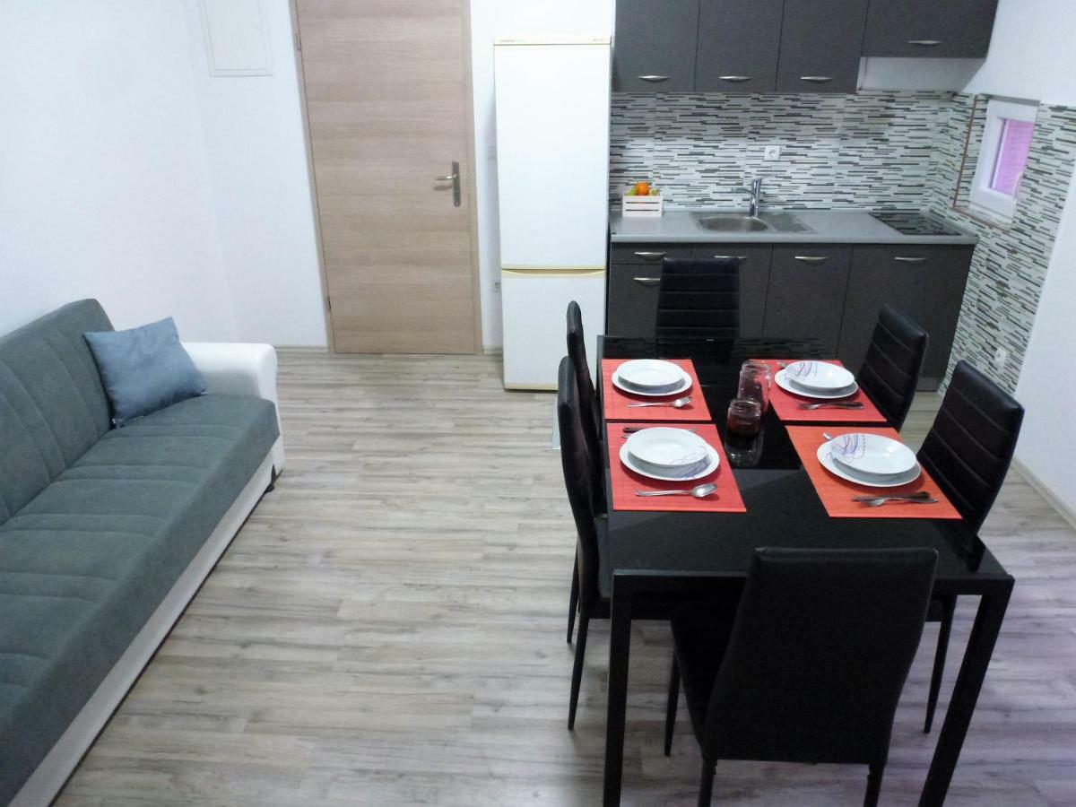 Apartmani Slavica 시베니크 외부 사진