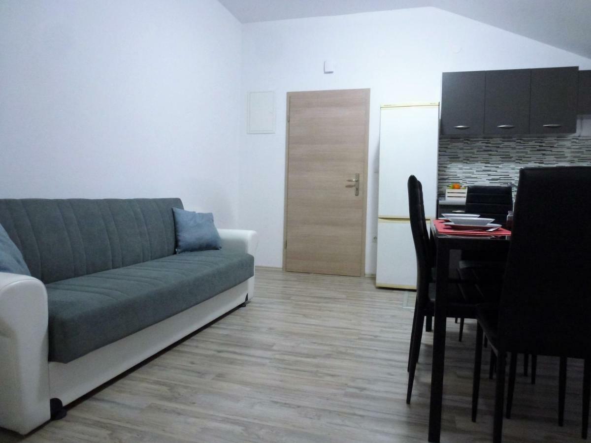 Apartmani Slavica 시베니크 외부 사진
