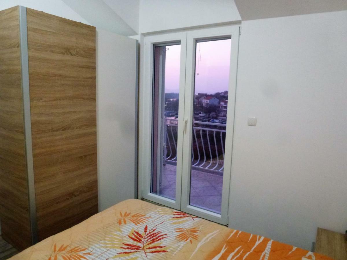 Apartmani Slavica 시베니크 외부 사진