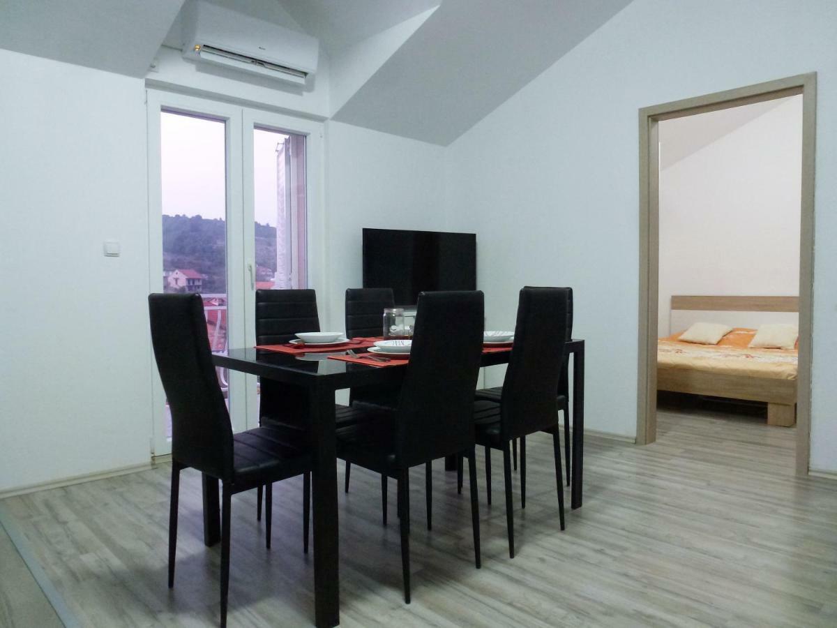 Apartmani Slavica 시베니크 외부 사진